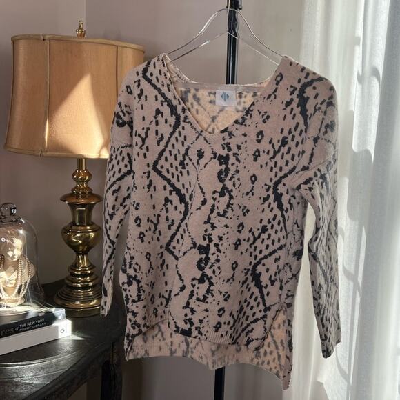 HWR for Anthropologie Women's Monogram Wool Yak Cashmere Pullover Size XXS - Picture 1 of 6